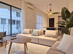 Modern Seaview & City Skyline 3 Rooms 6 Pax